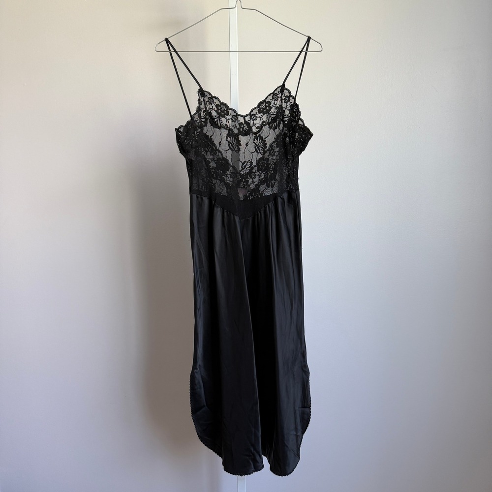 Vintage Lady Lynne Black Lace Bodice‎ Nylon Blend Slip Dress Lingerie sz S